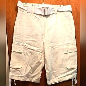 Knockout Jeans white cargo shorts sz34 w/belt